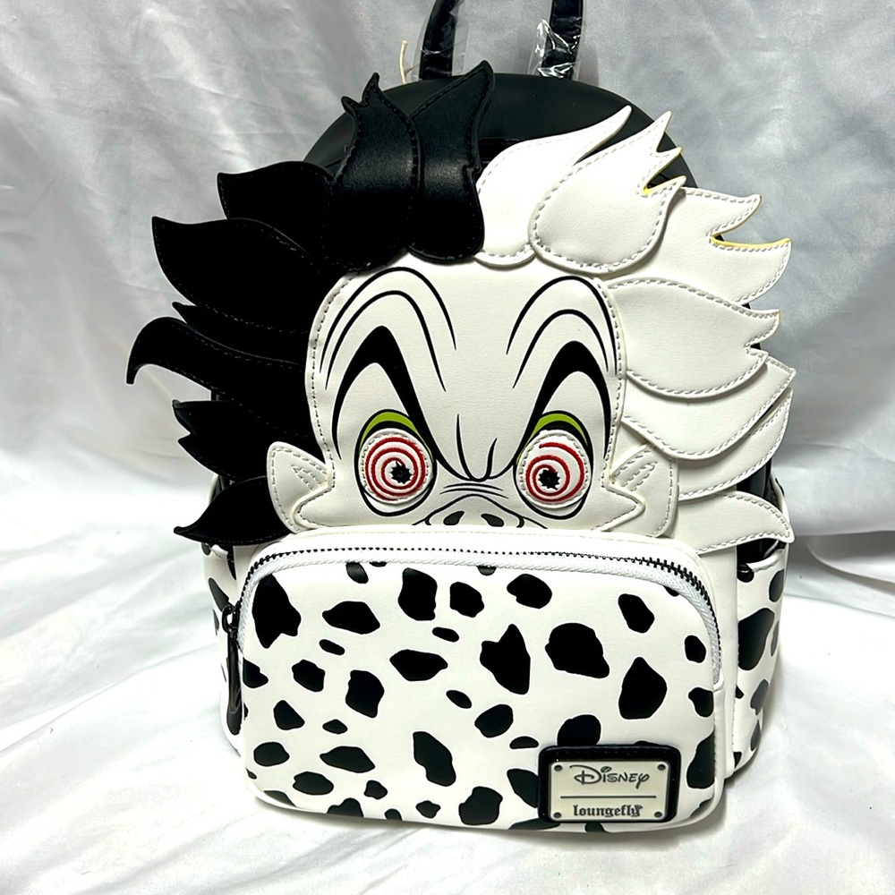 Loungefly Backpack Cruella De Vil DISNEY 101 DALMATIONS Standard Size.